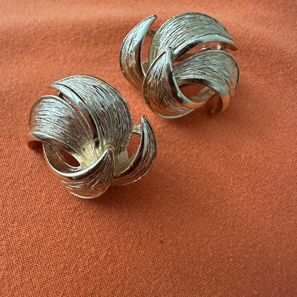 Givenchy Jewelry - COPY - Authentic Vintage Givenchy clip on gold earrings